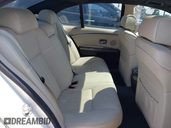2006 BMW 7 Series 750i with VIN WBAHL83576DT03355, listed as a IAAI auction lot 42606906 with 186,494 mi miles and . Bid and sale history available at DreamBid. Image 8.