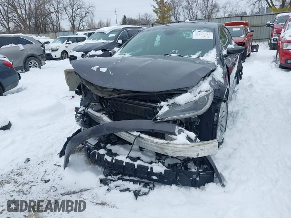 2015 Chrysler 200 Limited with VIN 1C3CCCAG5FN605570, listed as a IAAI auction lot 41246742 with 142,574 mi miles. Bid and sale history available at carsss.com. Image 6.