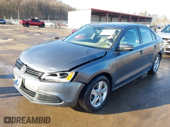 2014 Volkswagen Jetta TDI with VIN 3VWLL7AJ7EM276956, listed as a IAAI auction lot 41865670 with 135,159 mi miles and . Bid and sale history available at DreamBid. Image 2.