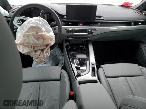 2024 Audi A4 S line Premium Plus z VIN WAUEAAF47RN007768, wystawiony jako Copart lot #81501114 z przebiegiem 10 763 mil mil oraz Szkoda całkowita • Salvage title. Historia ofert i sprzedaży dostępna na DreamBid. Obrazek 8.