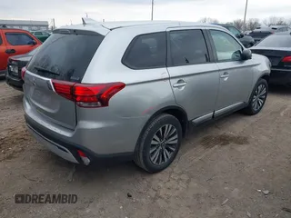 2020 Mitsubishi Outlander ES z VIN JA4AZ3A32LZ026792, wystawiony jako IAAI lot #41907596 z przebiegiem 145 638 mil mil oraz . Historia ofert i sprzedaży dostępna na DreamBid. Obrazek 4.