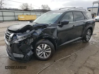 2024 Nissan Pathfinder SL z VIN 5N1DR3CA6RC251898, wystawiony jako Copart lot #43704265 z przebiegiem 19 683 mil mil oraz Szkoda całkowita • Salvage title. Historia ofert i sprzedaży dostępna na DreamBid. Obrazek 1.