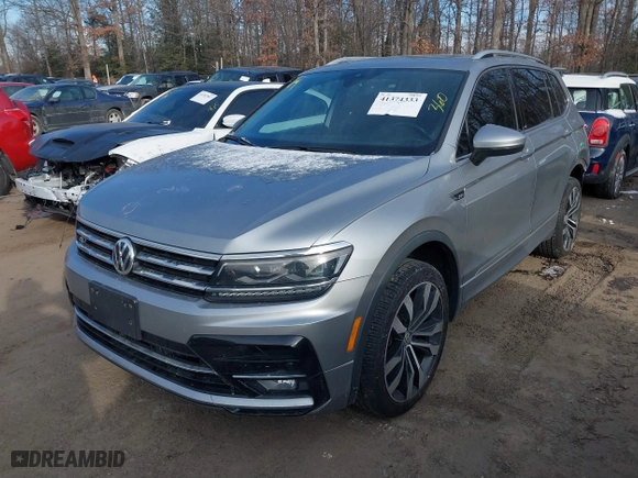 2019 Volkswagen Tiguan SEL Premium with VIN 3VV4B7AX3KM175019, listed as a IAAI auction lot 41374333 with 95,722 mi miles. Bid and sale history available at carsss.com. Image 2.
