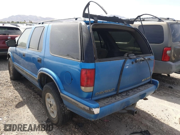 1995 Chevrolet Blazer с VIN 1GNDT13W8S2197190, выставлен на аукционе Copart как лот 52053765 с пробегом Не указан миль и На запчасти • Non repairable. История ставок и продаж доступна на DreamBid. Изображение 2.