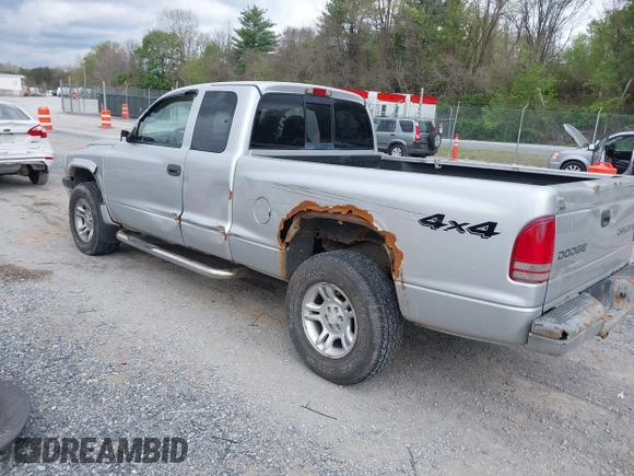 2003 Dodge Dakota Sport with VIN 1D7HG32N13S132871, listed as a IAAI auction lot 42059965 with 125,408 mi miles and . Bid and sale history available at carsss.com. Image 3.
