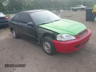 1999 Honda Civic DX z VIN 1HGEJ6220XL032266, wystawiony jako IAAI lot #42507777 z przebiegiem 174 051 mil mil oraz . Historia ofert i sprzedaży dostępna na DreamBid. Obrazek 1.