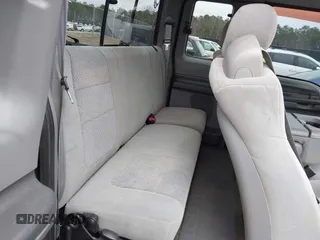 2003 Ford F-250 XL with VIN 1FTNX21L73EC46847, listed as a IAAI auction lot 41532922 with 181,002 mi miles and . Bid and sale history available at DreamBid. Image 8.