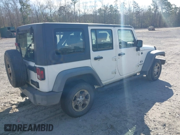 2009 Jeep Wrangler Unlimited X with VIN 1J4GZ39109L729171, listed as a IAAI auction lot 41715448 with 367,882 mi miles. Bid and sale history available at carsss.com. Image 4.