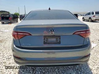 2024 Volkswagen Jetta S z VIN 3VW5M7BU6RM012227, wystawiony jako Copart lot #57877675 z przebiegiem Nie podano mil oraz Czysty tytuł • Clean title. Historia ofert i sprzedaży dostępna na DreamBid. Obrazek 6.