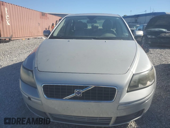 2005 Volvo S40 with VIN YV1MS682452065606, listed as a Copart auction lot 75401724 with 108,789 mi miles and Clean Title. Bid and sale history available at carsss.com. Image 5.