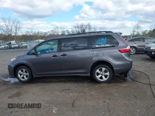 2019 Toyota Sienna L z VIN 5TDZZ3DC3KS988944, wystawiony jako IAAI lot #42019544 z przebiegiem 237 106 mil mil oraz . Historia ofert i sprzedaży dostępna na DreamBid. Obrazek 15.