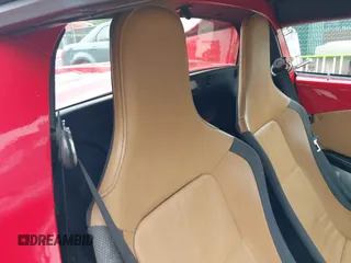 2005 Lotus Elise z VIN SCCPC11155HL31960, wystawiony jako IAAI lot #42274316 z przebiegiem 97 679 mil mil oraz . Historia ofert i sprzedaży dostępna na DreamBid. Obrazek 8.