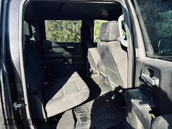 2022 Chevrolet Silverado 1500 Custom with VIN 1GCPABEK7NZ633597, listed as a Copart auction lot 55317005 with 32,531 mi miles and Salvage Title. Bid and sale history available at DreamBid. Image 6.