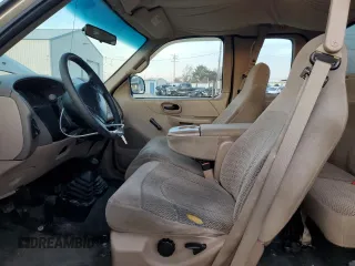 1999 Ford F-150 z VIN 2FTRX18W3XCA06671, wystawiony jako Copart lot #85561784 z przebiegiem 100 579 mil mil oraz Szkoda całkowita • Salvage title. Historia ofert i sprzedaży dostępna na DreamBid. Obrazek 7.