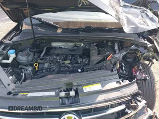 2022 Volkswagen Tiguan SE with VIN 3VV2B7AXXNM060140, listed as a IAAI auction lot 40300638 with 25,955 mi miles and . Bid and sale history available at DreamBid. Image 10.