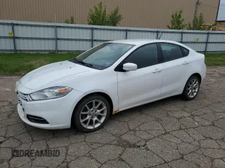 2013 Dodge Dart SXT z VIN 1C3CDFBH4DD202155, wystawiony jako Copart lot #57678095 z przebiegiem 144 174 mil mil oraz Czysty tytuł • Clean title. Historia ofert i sprzedaży dostępna na DreamBid. Obrazek 1.