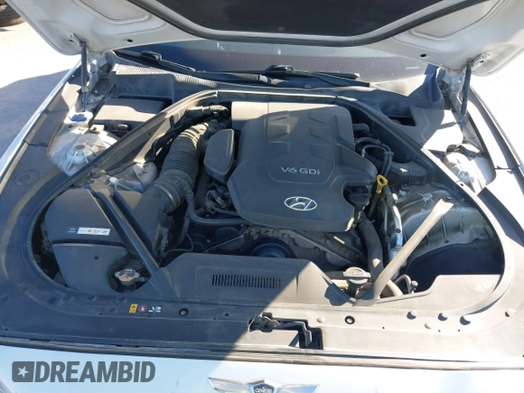2015 Hyundai Genesis 3.8L with VIN KMHGN4JE1FU059833, listed as a IAAI auction lot 41711970 with 159,061 mi miles. Bid and sale history available at carsss.com. Image 10.