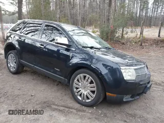 2009 Lincoln MKX with VIN 2LMDU88C99BJ07207, listed as a IAAI auction lot 41300392 with 218,185 mi miles. Bid and sale history available at carsss.com. Image 1.