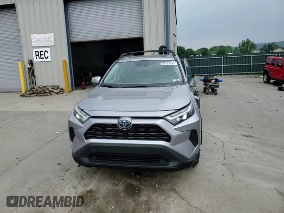 2022 Toyota RAV4 Hybrid XLE z VIN 4T3RWRFVXNU050291, wystawiony jako Copart lot #59721295 z przebiegiem 83 752 mil mil oraz Szkoda całkowita • Salvage title. Historia ofert i sprzedaży dostępna na DreamBid. Obrazek 14.