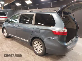 2015 Toyota Sienna Limited z VIN 5TDDK3DC3FS100407, wystawiony jako IAAI lot #42208135 z przebiegiem 83 109 mil mil oraz . Historia ofert i sprzedaży dostępna na DreamBid. Obrazek 3.