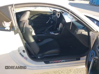 2019 Toyota 86 GT with VIN JF1ZNAE19K8701128, listed as a IAAI auction lot 41133417 with 71,529 mi miles. Bid and sale history available at carsss.com. Image 5.
