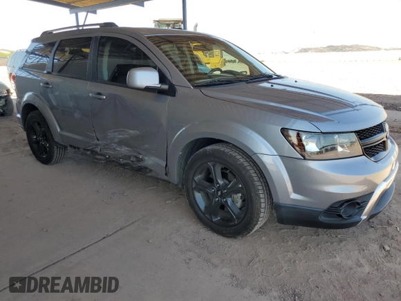 2018 Dodge Journey Crossroad z VIN 3C4PDCGG3JT379412, wystawiony jako Copart lot #57616985 z przebiegiem 70 446 mil mil oraz Szkoda całkowita • Salvage title. Historia ofert i sprzedaży dostępna na DreamBid. Obrazek 4.