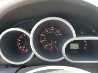 2010 Toyota Matrix z VIN 2T1KU4EE6AC350085, wystawiony jako Copart lot #55460815 z przebiegiem 121 426 mil mil oraz Szkoda całkowita • Salvage title. Historia ofert i sprzedaży dostępna na DreamBid. Obrazek 9.