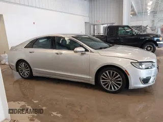 2017 Lincoln MKZ Select с VIN 3LN6L5D95HR624794, выставлен на аукционе IAAI как лот 41601895 с пробегом 81 972 миль миль и . История ставок и продаж доступна на DreamBid. Изображение 13.