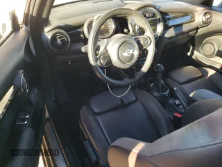 2017 MINI Convertible Cooper с VIN WMWWG5C32H3C20548, выставлен на аукционе Copart как лот 81914854 с пробегом 104 125 миль миль и Списание • Salvage title. История ставок и продаж доступна на DreamBid. Изображение 8.