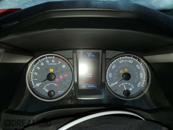 2021 Toyota Tacoma 4WD SR with VIN 3TMCZ5AN6MM427731, listed as a Copart auction lot 44893925 with 42,995 mi miles and Salvage Title. Bid and sale history available at carsss.com. Image 9.