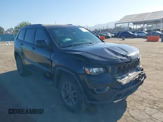 2016 Jeep Grand Cherokee 75th Anniversary z VIN 1C4RJFAG8GC415417, wystawiony jako IAAI lot #42004605 z przebiegiem 110 608 mil mil oraz . Historia ofert i sprzedaży dostępna na DreamBid. Obrazek 1.
