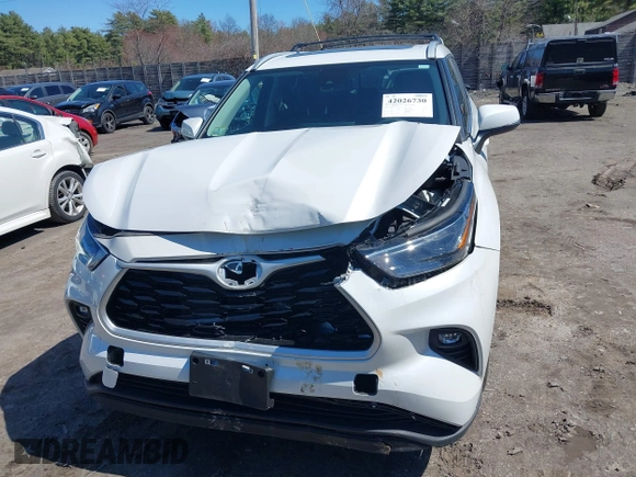 2023 Toyota Highlander L with VIN 5TDKDRBHXPS044812, listed as a IAAI auction lot 42026730 with 27,591 mi miles and . Bid and sale history available at DreamBid. Image 12.