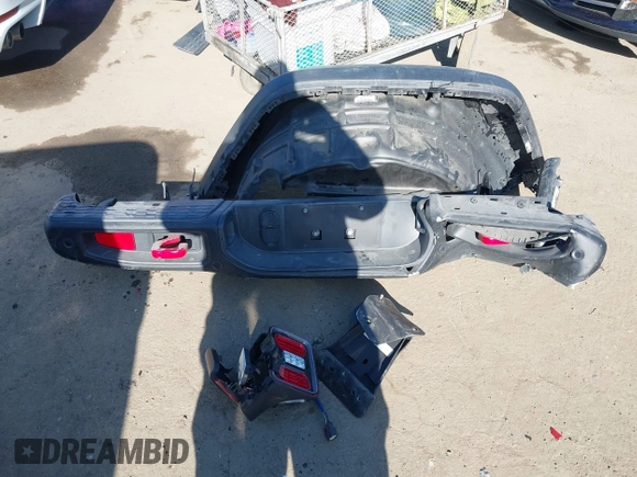 2020 Jeep Gladiator Rubicon with VIN 1C6JJTBG6LL149469, listed as a IAAI auction lot 42224826 with 58,870 mi miles and . Bid and sale history available at DreamBid. Image 12.