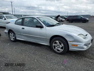 2002 Pontiac Sunfire SE z VIN 1G2JB124927312790, wystawiony jako Copart lot #55923795 z przebiegiem 106 983 mil mil oraz Tytuł czysty. Historia ofert i sprzedaży dostępna na DreamBid. Obrazek 4.