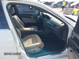 2010 Mercedes-Benz E 350 Luxury с VIN WDDHF5GB8AA027213, выставлен на аукционе IAAI как лот 41348612 с пробегом 183 737 миль миль и . История ставок и продаж доступна на DreamBid. Изображение 5.