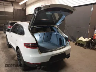 2018 Porsche Macan with VIN WP1AA2A53JLB21210, listed as a IAAI auction lot 42091472 with 78,527 mi miles and . Bid and sale history available at DreamBid. Image 3.