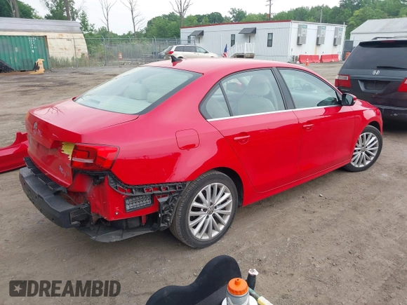 2015 Volkswagen Jetta SE z VIN 3VWD17AJ7FM204019, wystawiony jako IAAI lot #42279830 z przebiegiem 115 901 mil mil oraz . Historia ofert i sprzedaży dostępna na DreamBid. Obrazek 4.