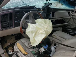 2005 Cadillac Escalade z VIN 1GYEK63N95R206182, wystawiony jako Copart lot #53467185 z przebiegiem Nie podano mil oraz Nie do naprawy • Non repairable. Historia ofert i sprzedaży dostępna na DreamBid. Obrazek 8.