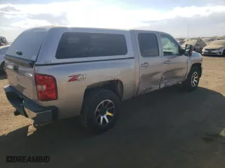 2008 Chevrolet Silverado 1500 LTZ with VIN 3GCEK13Y18G306543, listed as a Copart auction lot 76127754 with 198,073 mi miles and Salvage Title. Bid and sale history available at carsss.com. Image 3.