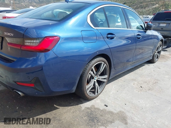 2021 BMW 3 Series 330i with VIN 3MW5R1J08M8B68283, listed as a IAAI auction lot 41531787 with 31,060 mi miles. Bid and sale history available at carsss.com. Image 6.