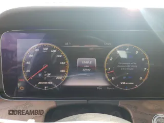2019 Mercedes-Benz E 63 S AMG with VIN WDDZF8KB8KA517424, listed as a Copart auction lot 52583654 with 32,397 mi miles and . Bid and sale history available at DreamBid. Image 9.