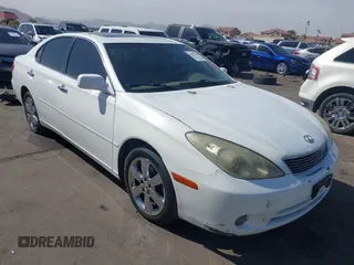 2005 Lexus ES 330 with VIN JTHBA30G755067000, listed as a IAAI auction lot 41687595 with 200,599 mi miles. Bid and sale history available at carsss.com. Image 1.