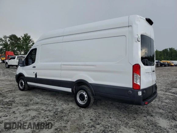 2020 Ford Transit Cargo with VIN 1FTBR3X8XLKB54445, listed as a Copart auction lot 64402515 with 213,226 mi miles and Clean title. Bid and sale history available at DreamBid. Image 2.