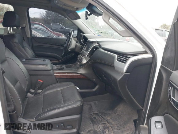 2019 GMC Yukon XL SLT with VIN 1GKS1GKC1KR384332, listed as a IAAI auction lot 41232450 with 109,219 mi miles. Bid and sale history available at carsss.com. Image 5.