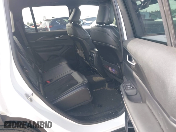 2023 Jeep Grand Cherokee Altitude z VIN 1C4RJHAG5PC609379, wystawiony jako IAAI lot #41599379 z przebiegiem 16 151 mil mil oraz . Historia ofert i sprzedaży dostępna na DreamBid. Obrazek 8.