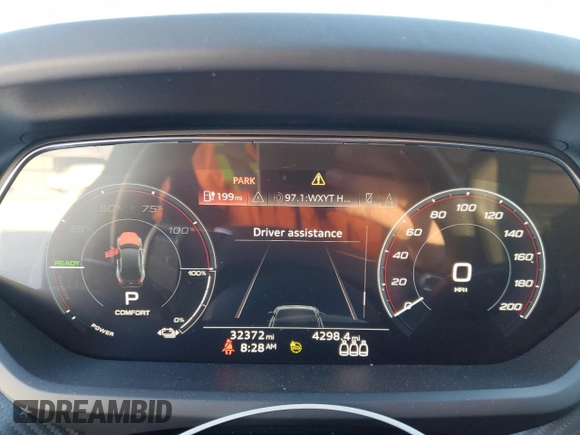 2022 Audi e-tron GT Prestige z VIN WAUEJBFW6N7007945, wystawiony jako Copart lot #45677315 z przebiegiem 32 372 mil mil oraz Nie do naprawy. Historia ofert i sprzedaży dostępna na DreamBid. Obrazek 9.