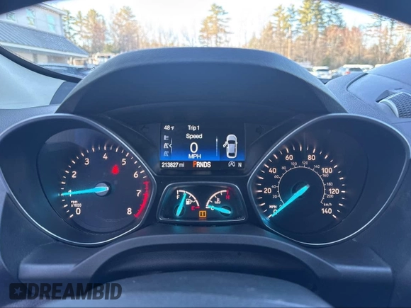 2018 Ford Escape SE with VIN 1FMCU9GD8JUA76991, listed as a IAAI auction lot 42013849 with 213,827 mi miles. Bid and sale history available at carsss.com. Image 7.
