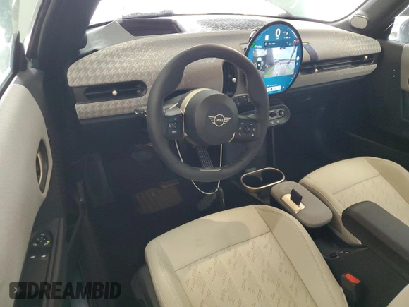 2025 MINI Hardtop Cooper S with VIN WMW23GD07S2W67817, listed as a Copart auction lot 53998735 with 337 mi miles and Salvage Title. Bid and sale history available at DreamBid. Image 8.
