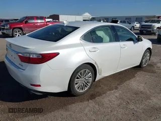 2013 Lexus ES 4dr Sdn with VIN JTHBK1GG0D2080128, listed as a IAAI auction lot 41780961 with 94,410 mi miles. Bid and sale history available at carsss.com. Image 4.