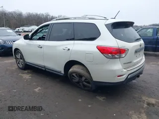 2015 Nissan Pathfinder S z VIN 5N1AR2MM8FC703674, wystawiony jako IAAI lot #41548944 z przebiegiem 100 150 mil mil oraz . Historia ofert i sprzedaży dostępna na DreamBid. Obrazek 3.